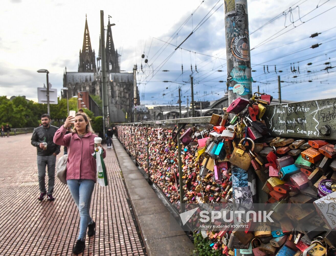 Cities of the world. Cologne