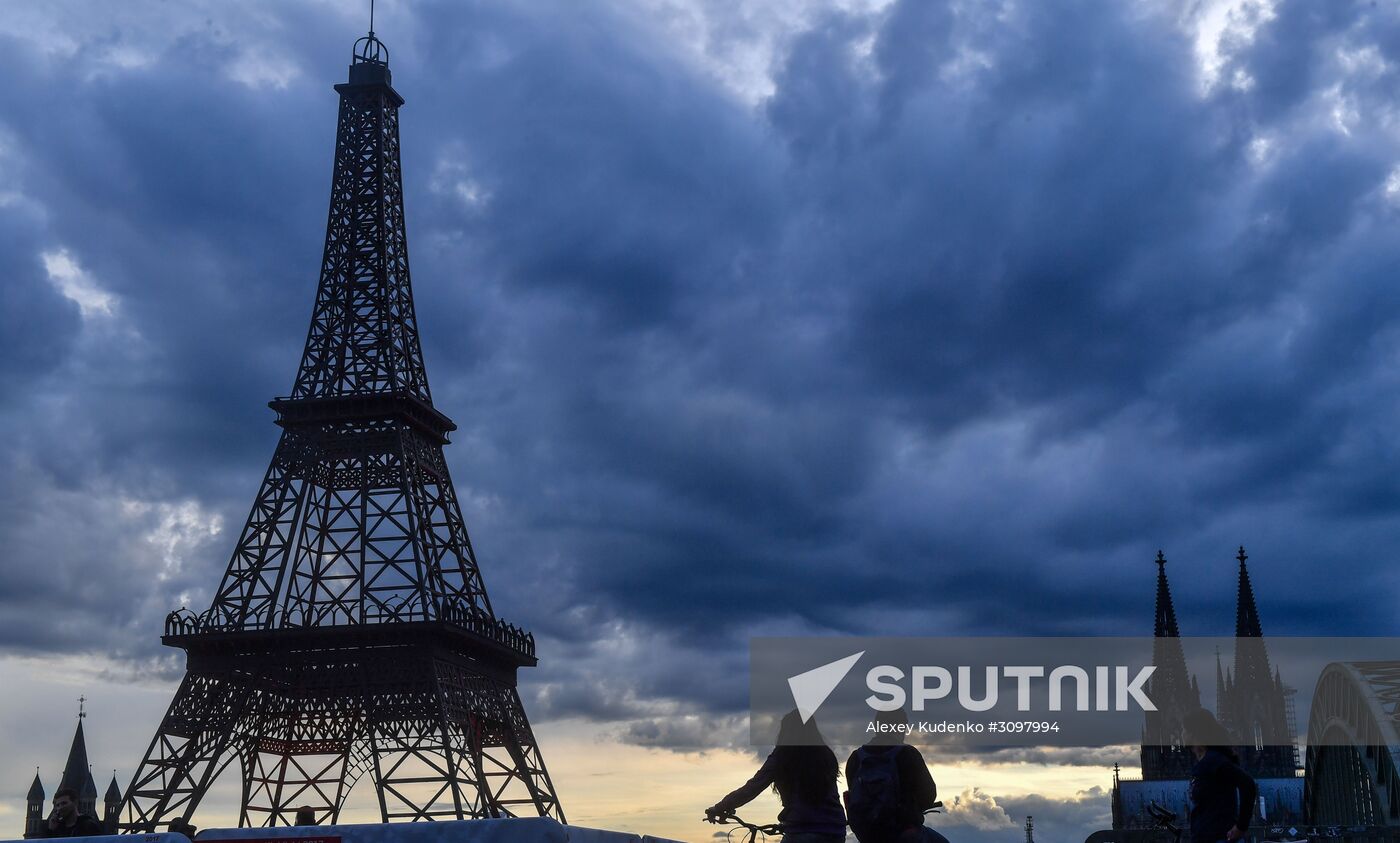 Cities of the world. Cologne