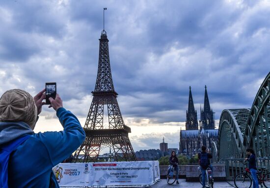 Cities of the world. Cologne