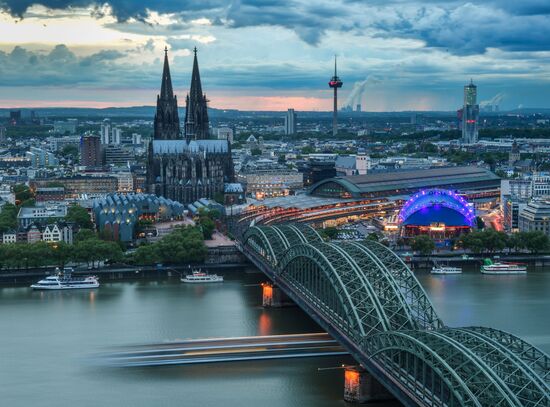 Cities of the world. Cologne
