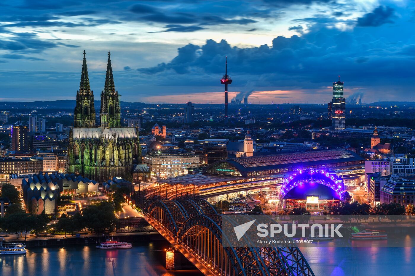 Cities of the world. Cologne