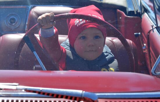 Parade of retro cars in Minsk