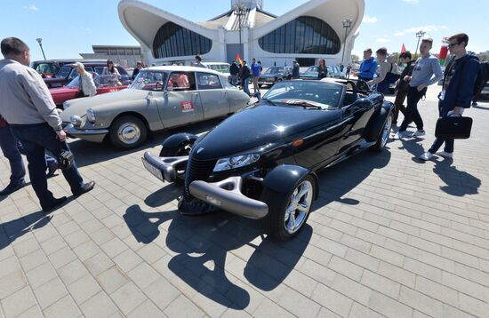 Old-timer parade in Minsk