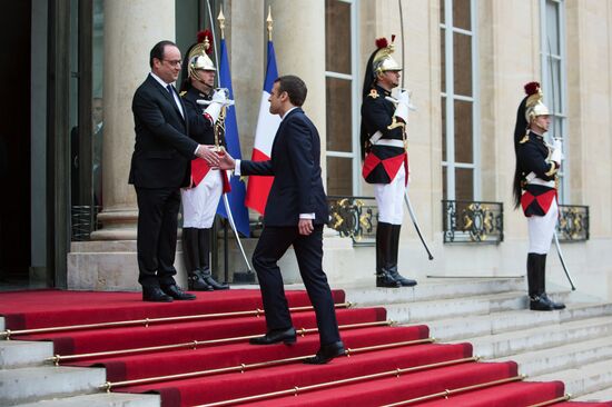 Emmanuel Macron inaugurated as French President