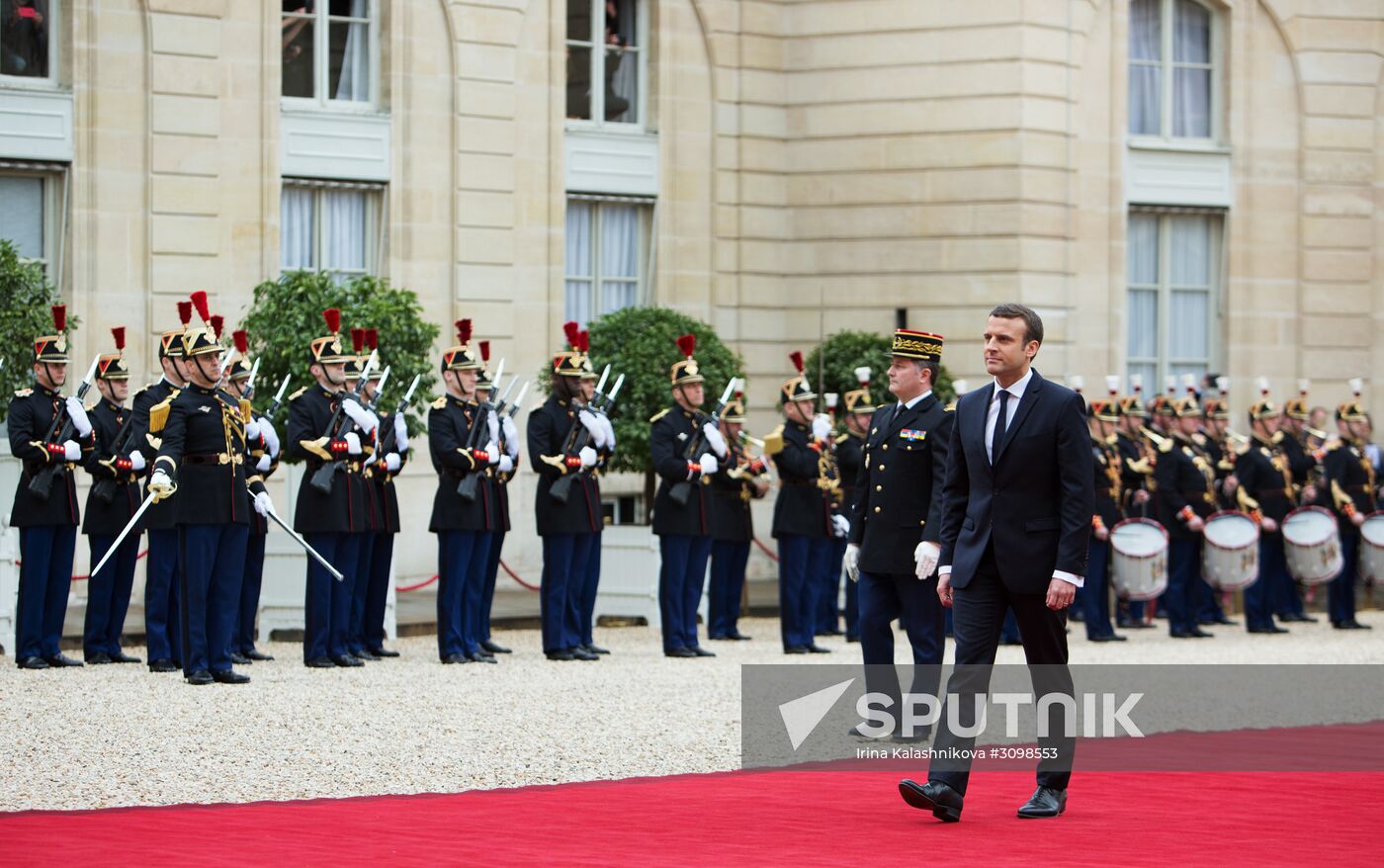 Emmanuel Macron inaugurated as French President