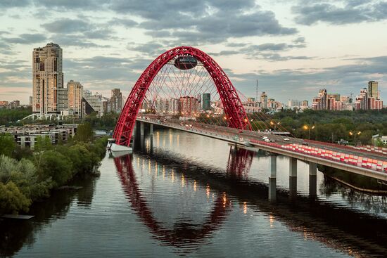 Zhivopisny Bridge in northwest Moscow