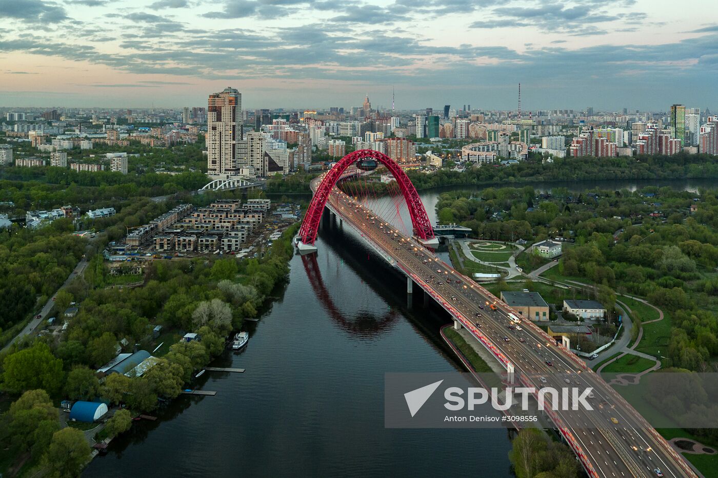 Zhivopisny Bridge in northwest Moscow