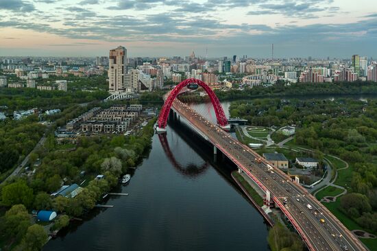Zhivopisny Bridge in northwest Moscow