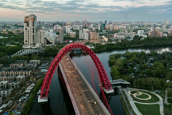 Zhivopisny Bridge in northwest Moscow