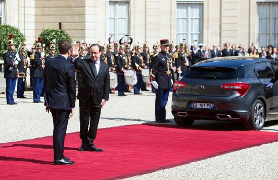 Emmanuel Macron inaugurated as French President