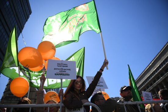 Protest against demolition of Khrushchev-era five-story buildings in Moscow