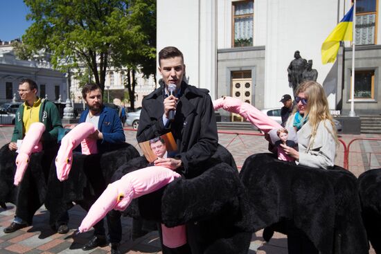 Ostrich Parade action in Kiev