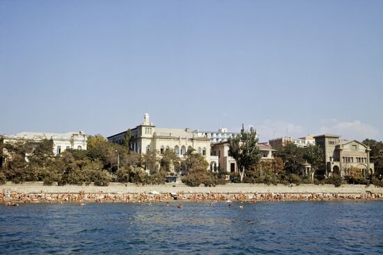 Children's health resort Volna in Feodosia