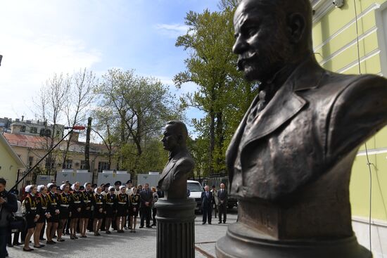 Unveiling photo exhibition "Olga Lander. Expanded reality of war"