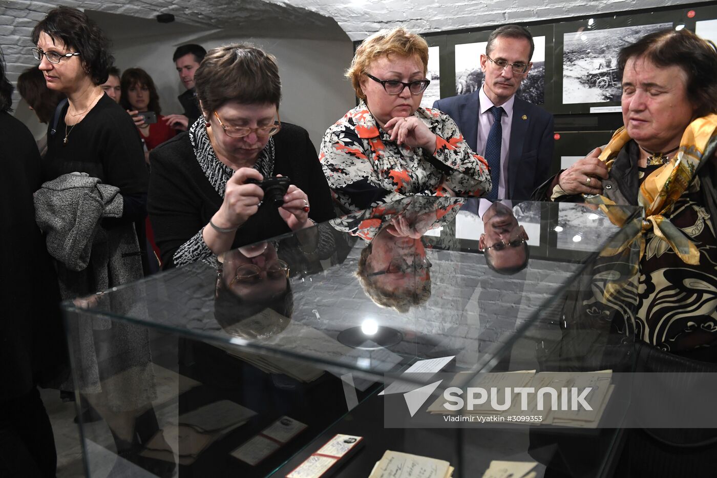 Unveiling photo exhibition "Olga Lander. Expanded reality of war"