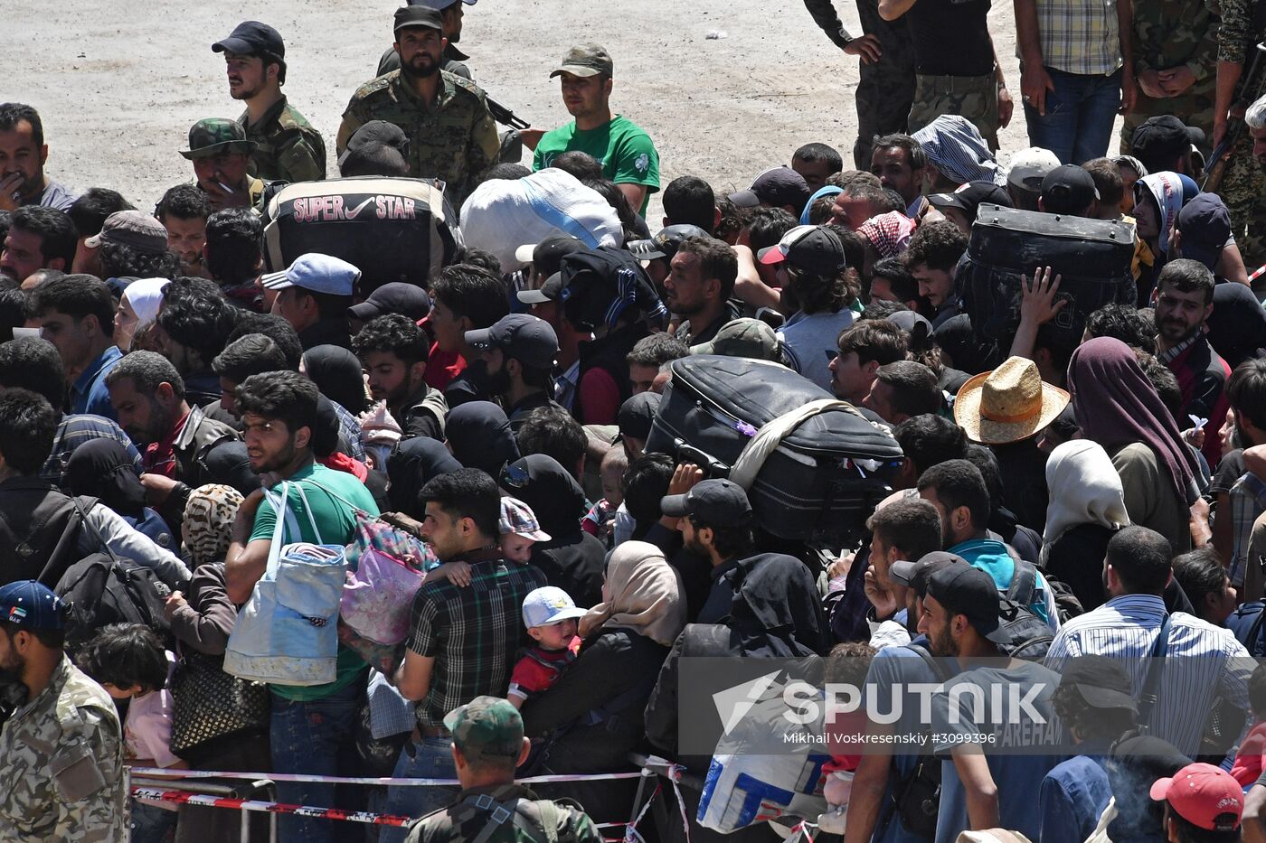 Militants and their families leave Damascus