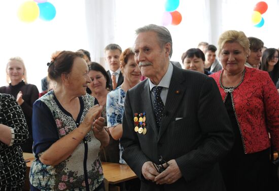 People's Artist of USSR Yury Solomin visits Chita