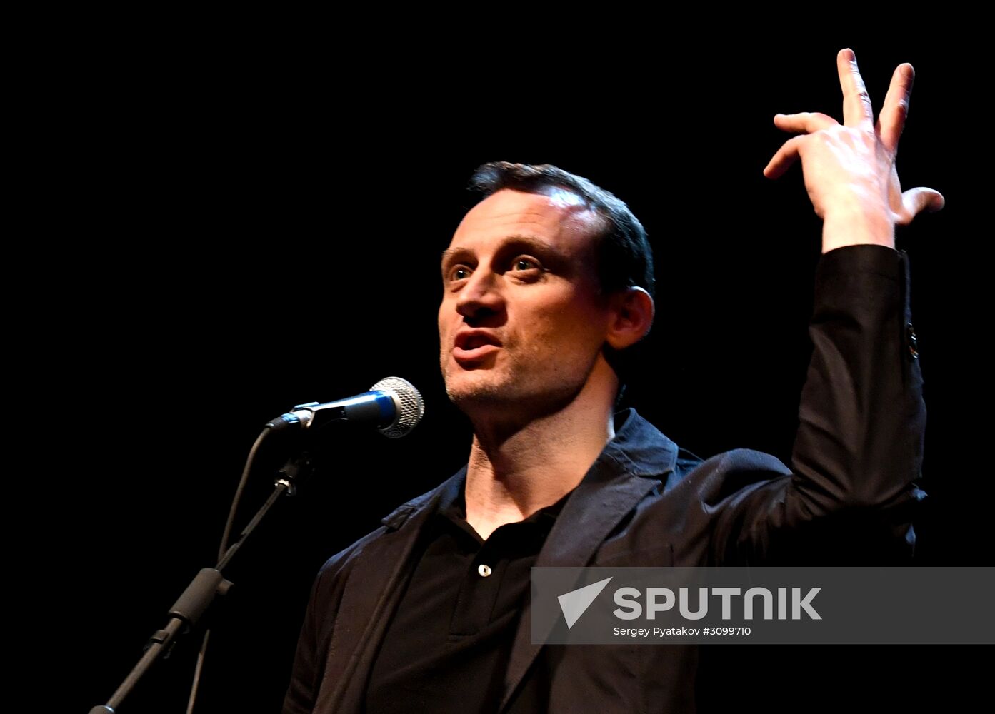 Paying tribute to Yevgeny Yevtushenko at Moscow's Mayakovsky Theater