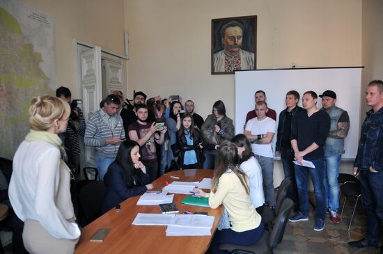 Lviv residents protest communal property thefts by local authorities