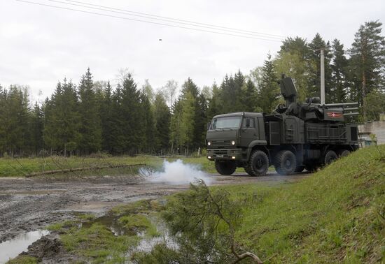 Surface to air-misile regiment drills in Moscow Region