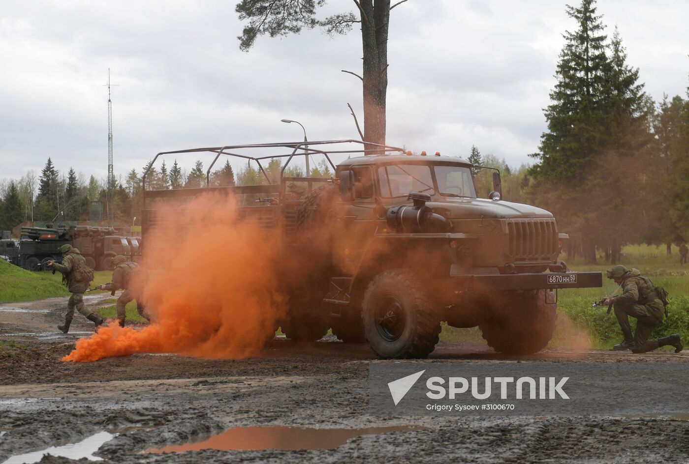 Surface to air-misile regiment drills in Moscow Region