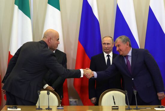President Vladimir Putin meets with Prime Minister of Italy Paolo Gentiloni
