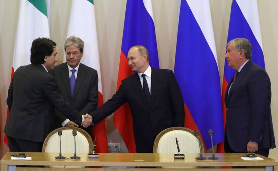 President Vladimir Putin meets with Prime Minister of Italy Paolo Gentiloni