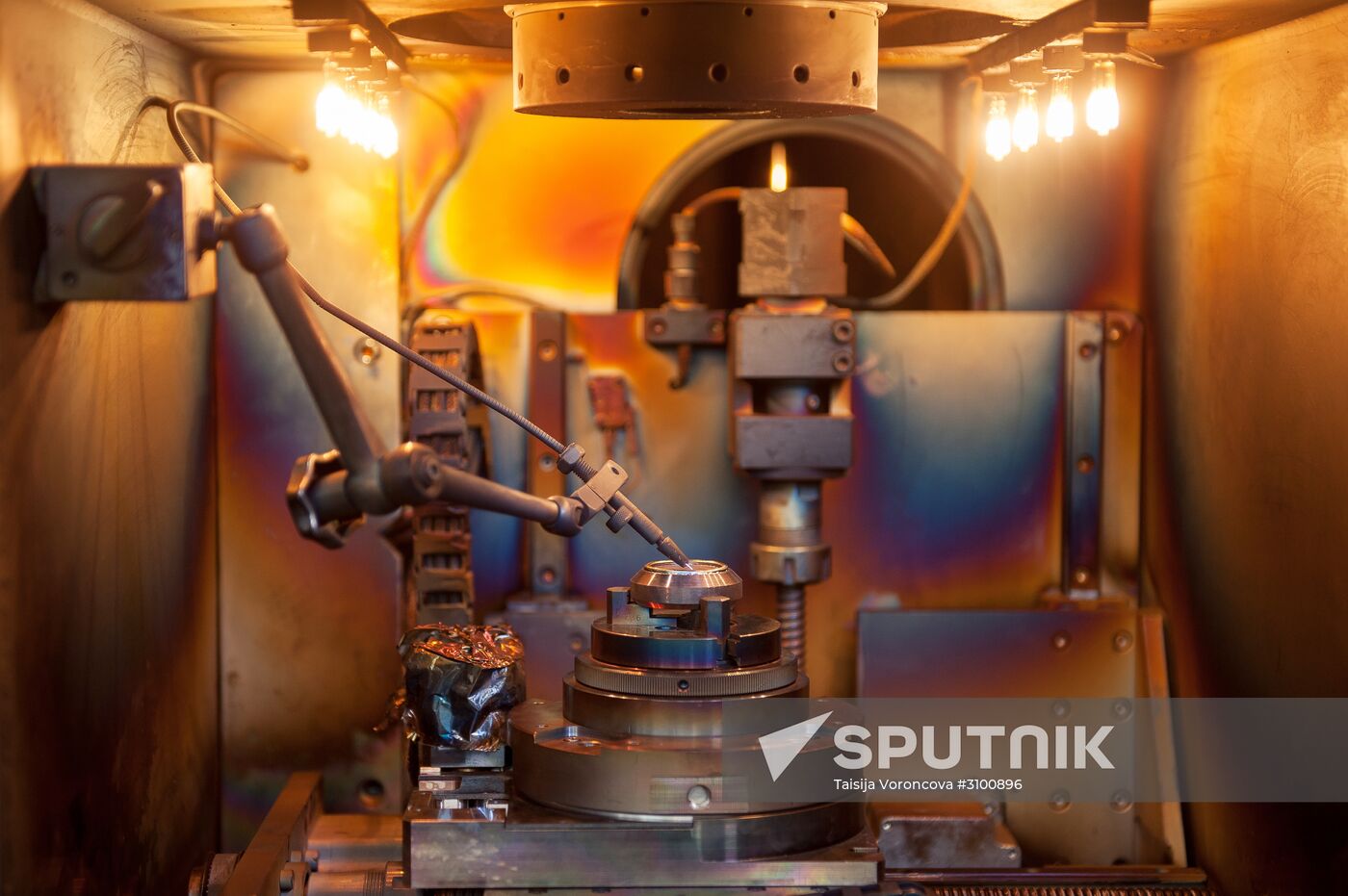 Presentation of 3D printer producing large metalware in Tomsk