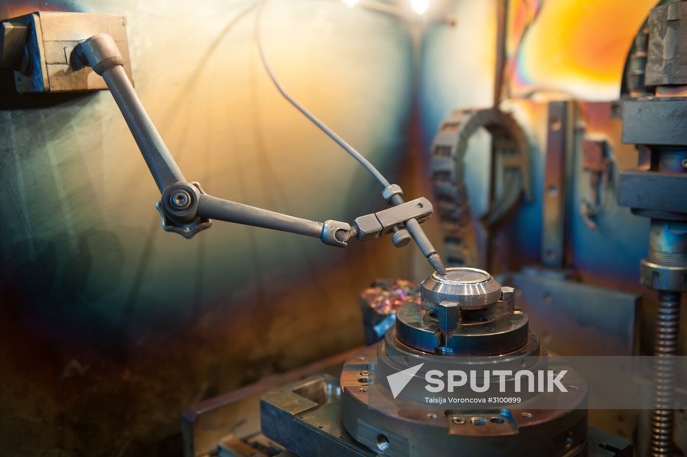 Presentation of 3D printer producing large metalware in Tomsk