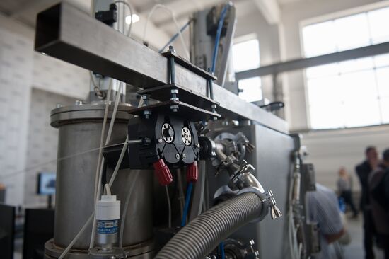 Presentation of 3D printer producing large metalware in Tomsk