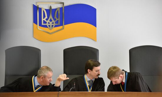 Kiev's Obolonsky Court hears Viktor Yanukovych's case