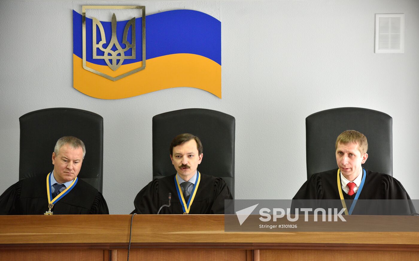 Kiev's Obolonsky Court hears Viktor Yanukovych's case
