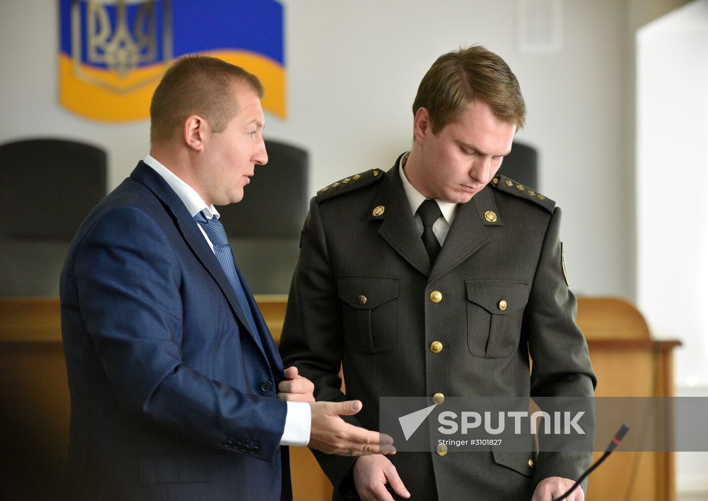 Kiev's Obolonsky court hears Viktor Yanukovych's case