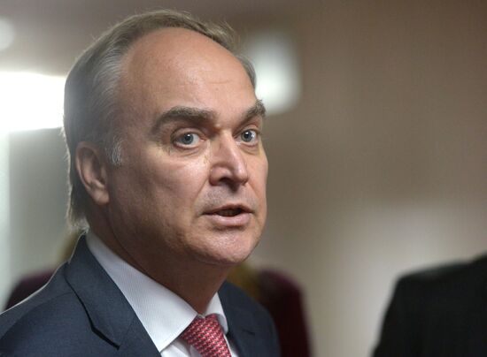 Deputy Foreign Minister Anatoly Antonov visits State Duma