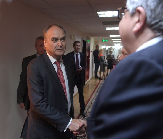 Deputy Foreign Minister Anatoly Antonov visits State Duma