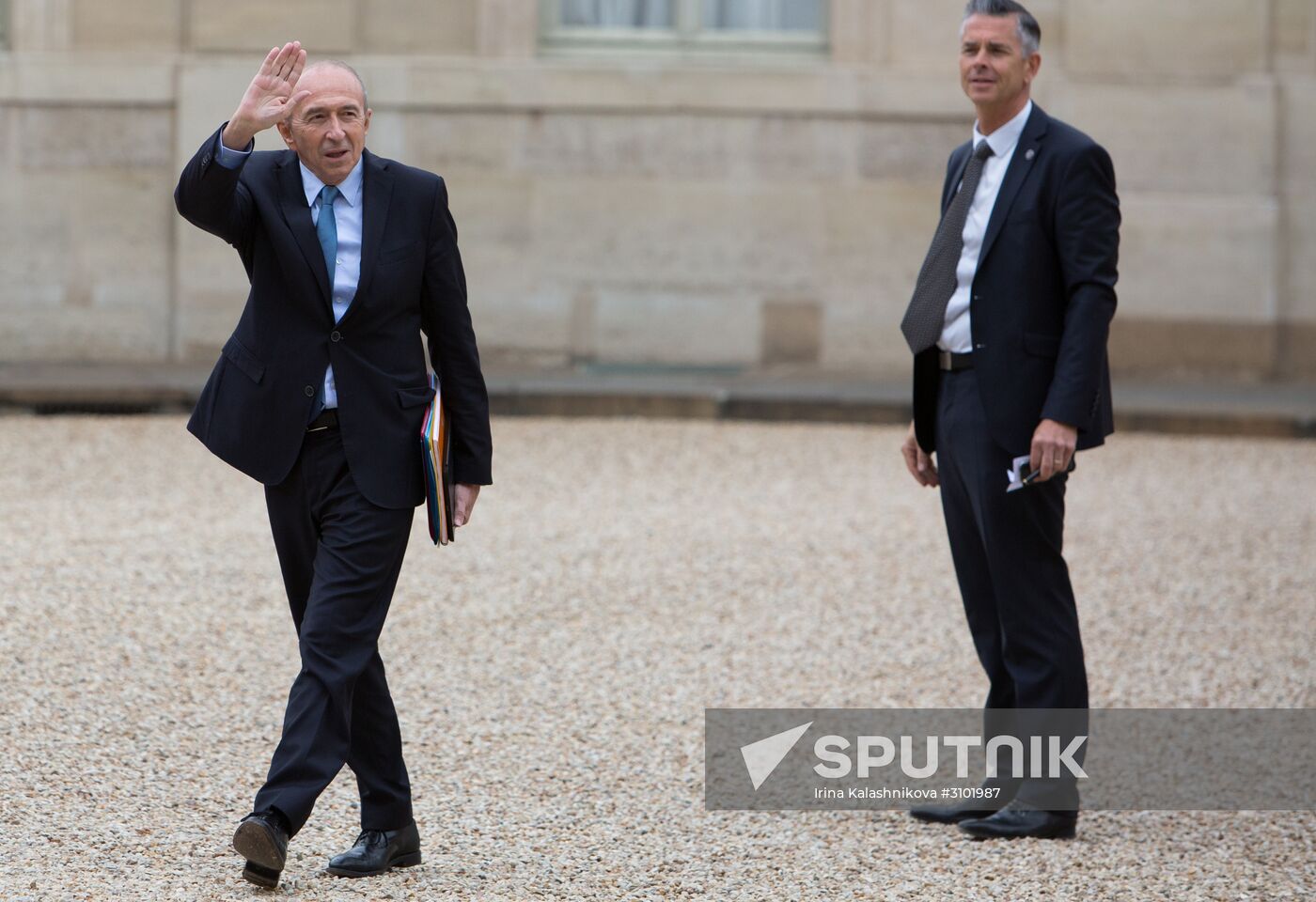 First meeting of new French cabinet