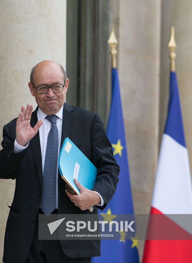 First meeting of new French cabinet