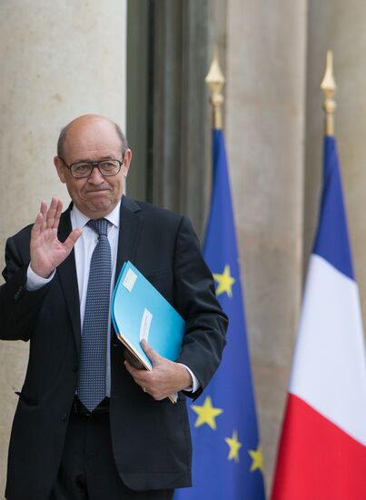 First meeting of new French cabinet