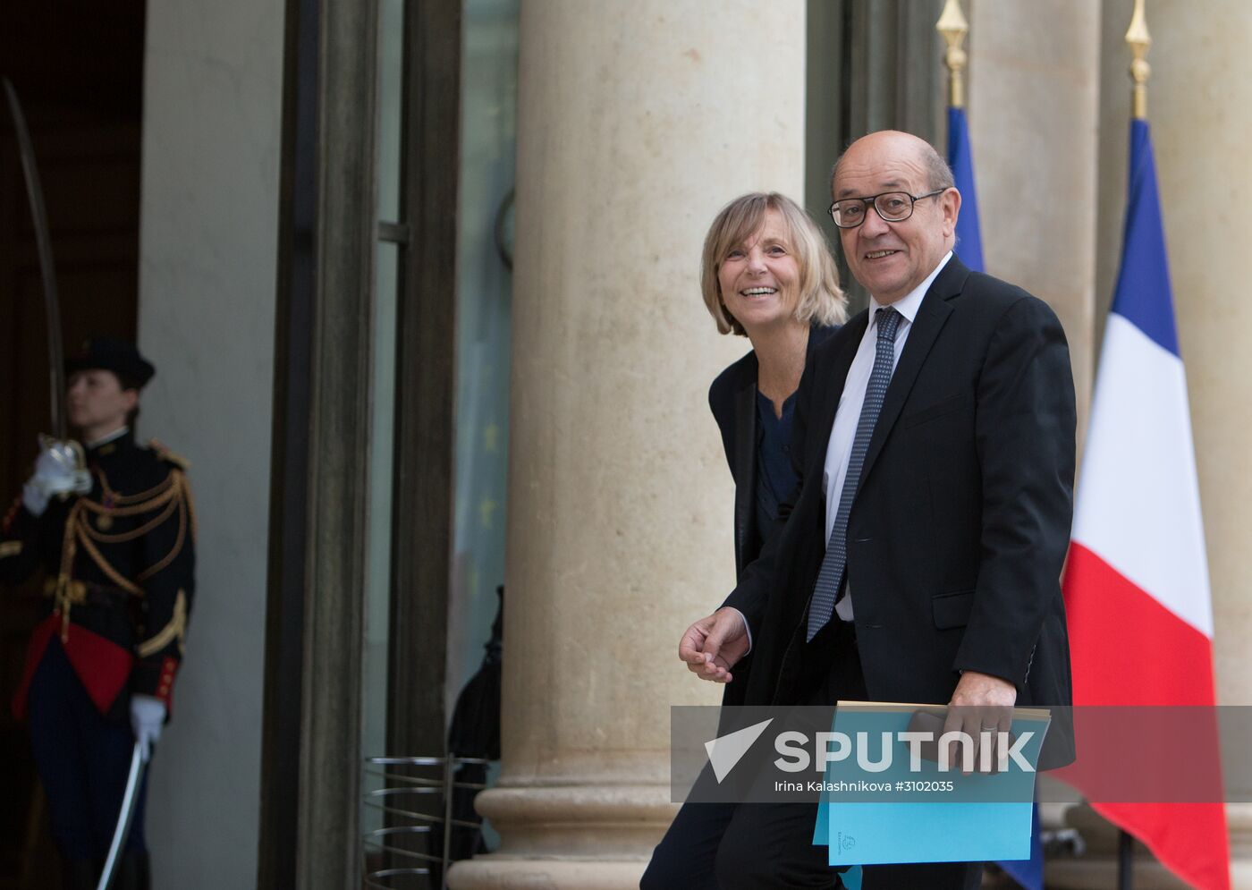 First meeting of new French cabinet