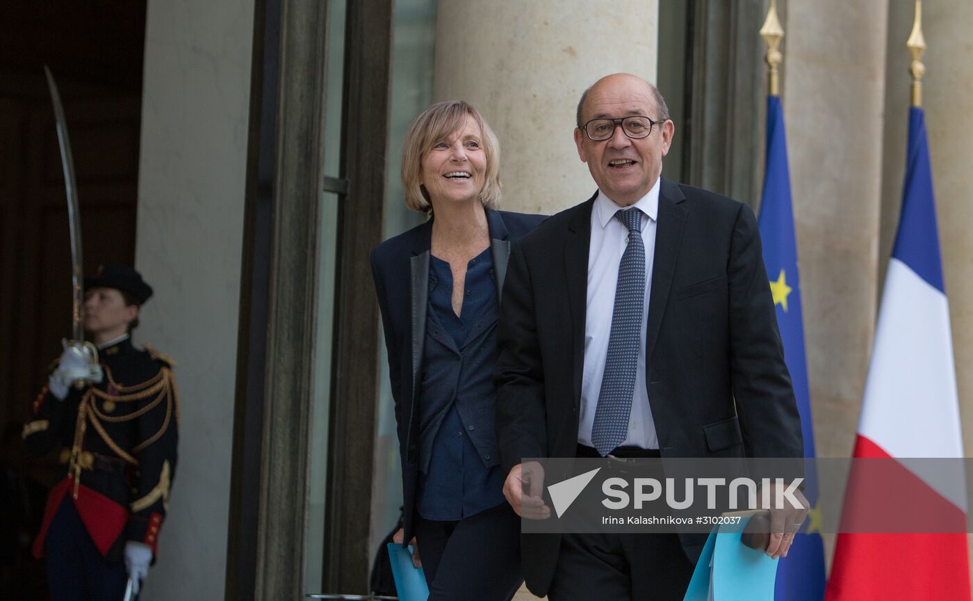 First meeting of new French cabinet