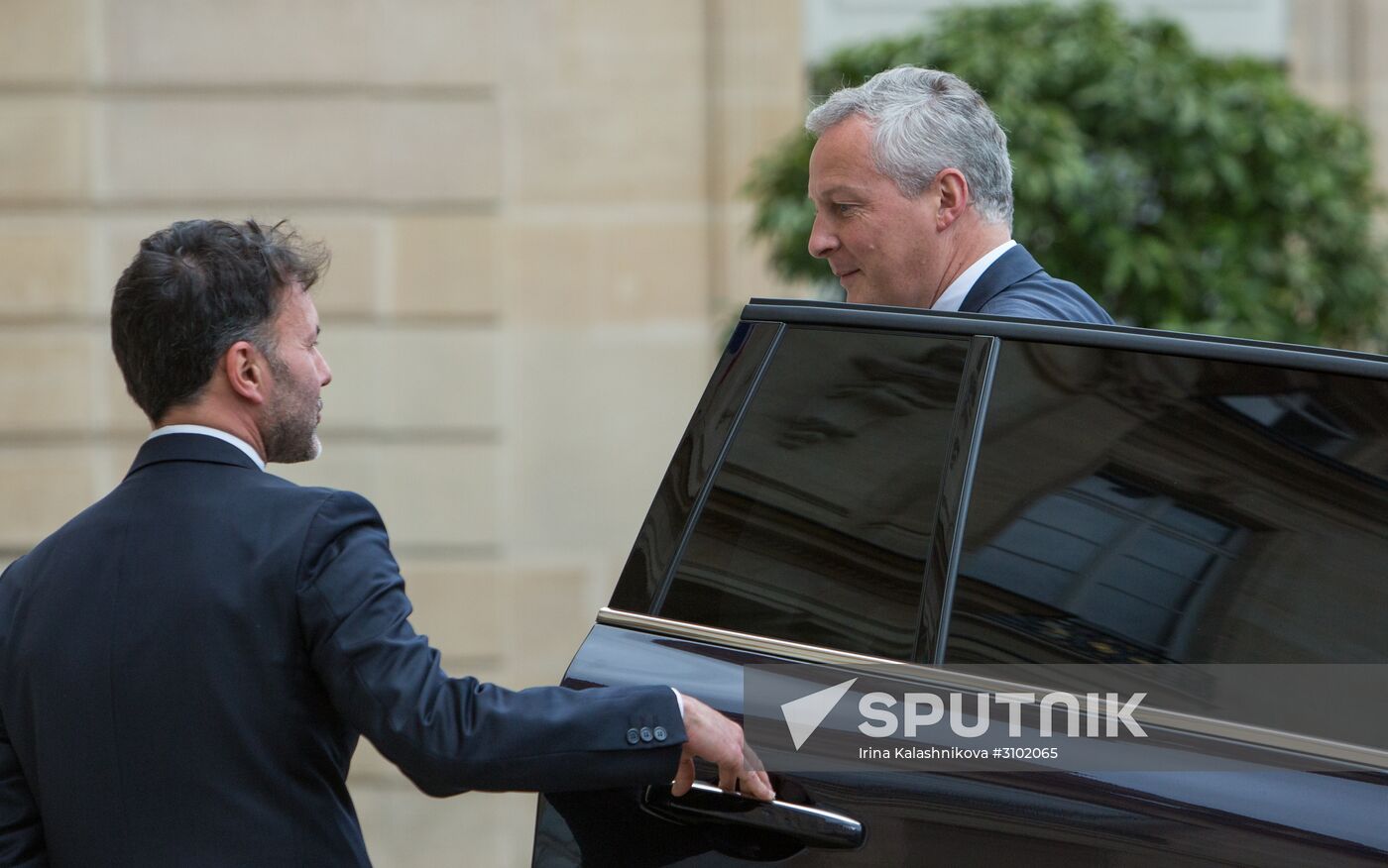 First meeting of new French Cabinet