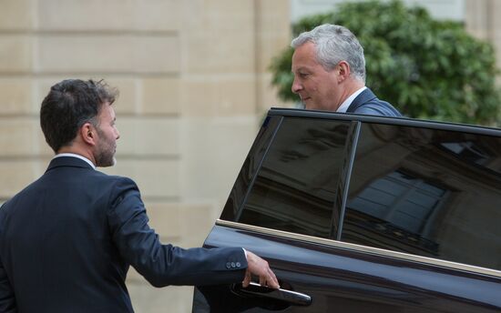 First meeting of new French Cabinet