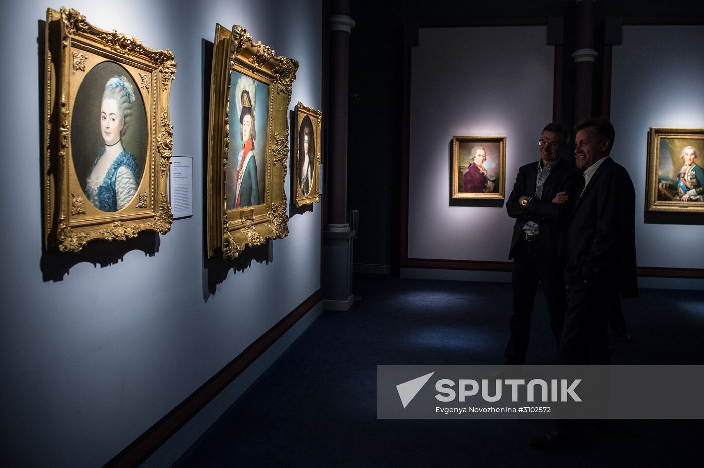 "Faces of History" exhibition of private collection masterpieces