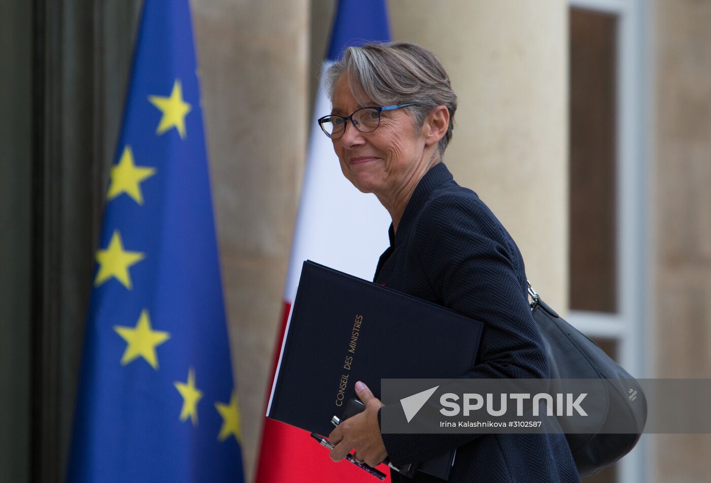 First meeting of new French Cabinet