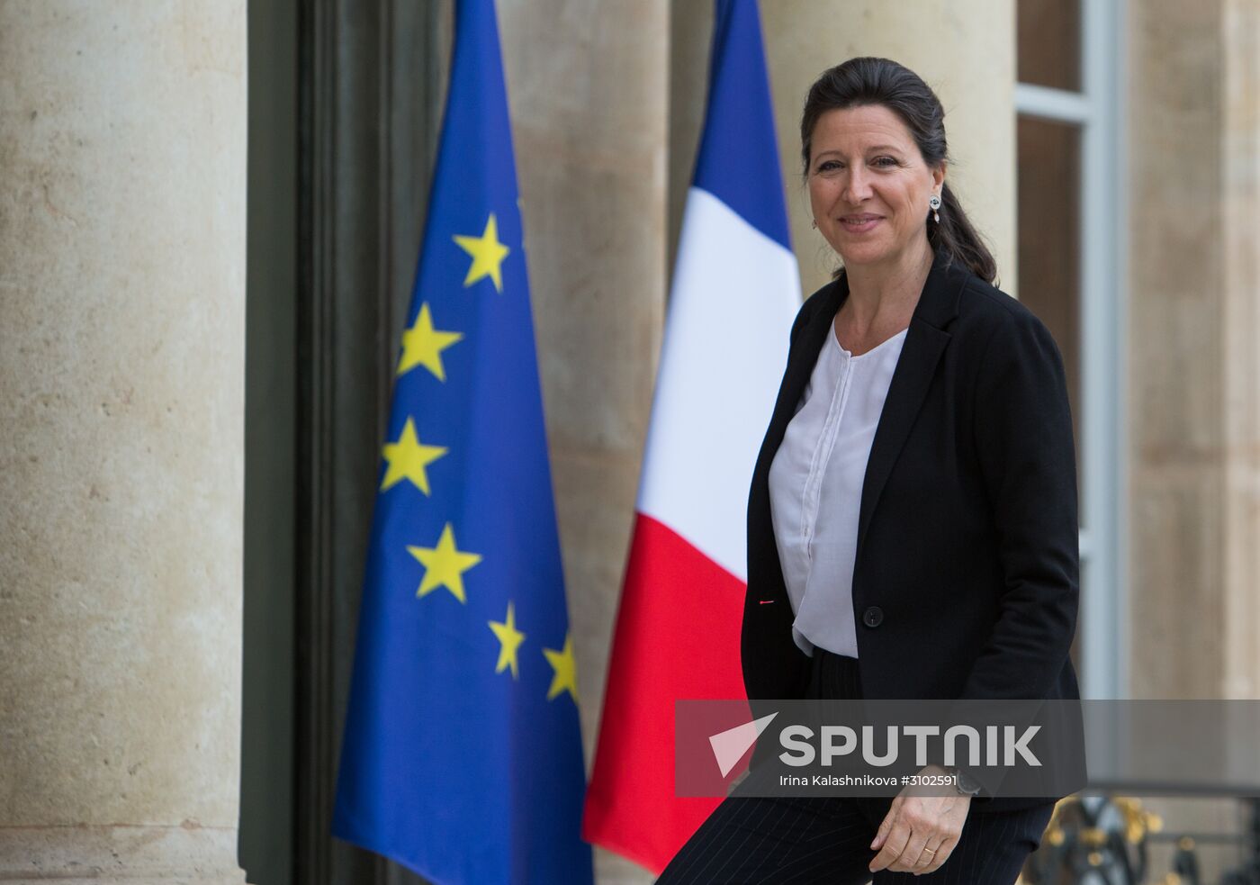 First meeting of new French cabinet