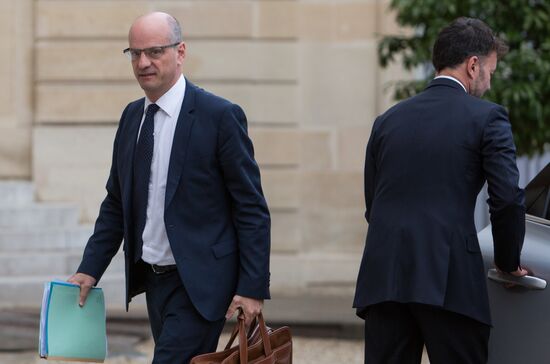 First meeting of new French Cabinet