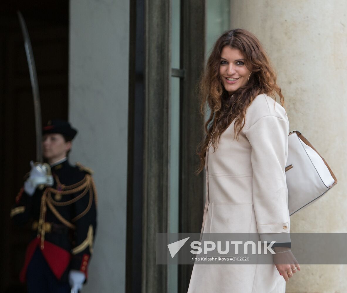 First meeting of new French cabinet