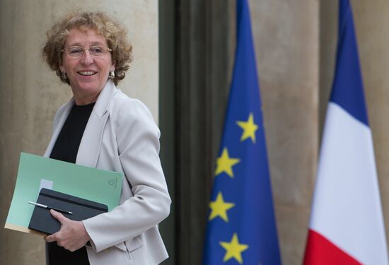 First meeting of new French Cabinet