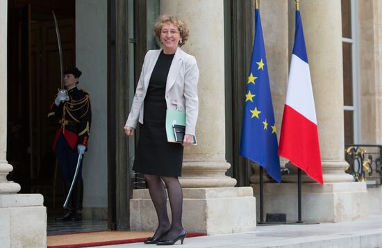 First meeting of new French Cabinet
