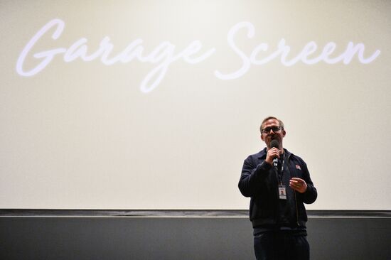 Open-air movie theater opens at Garage Museum of Contemporary Art